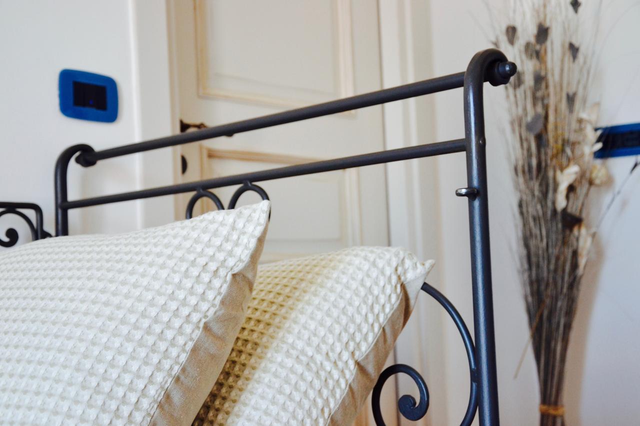 Il Bottone Al Duomo Bed & Breakfast Gaeta Dış mekan fotoğraf